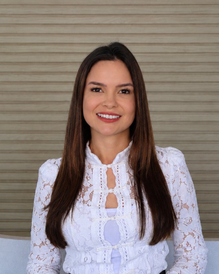 Thais Finkler